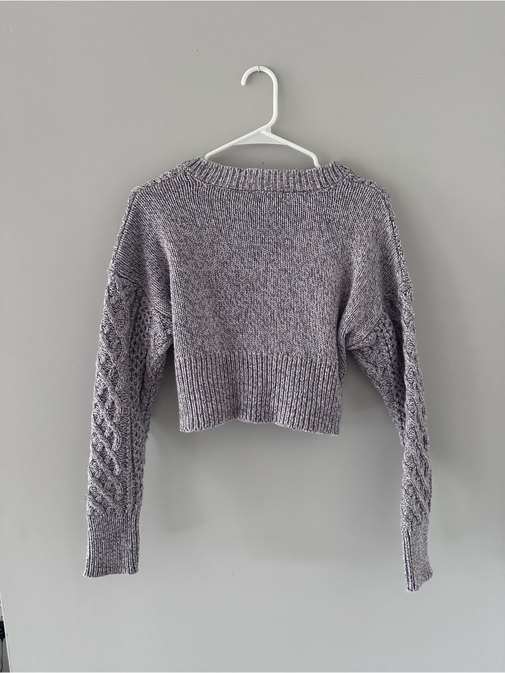 Topshop Cable-Knit V-Neck Cropped Sweater - Picture 3 of 4